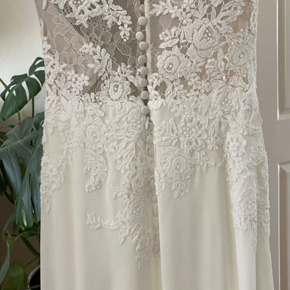 Pronovias Oseleta Wedding Dress - Picture 8 of 15